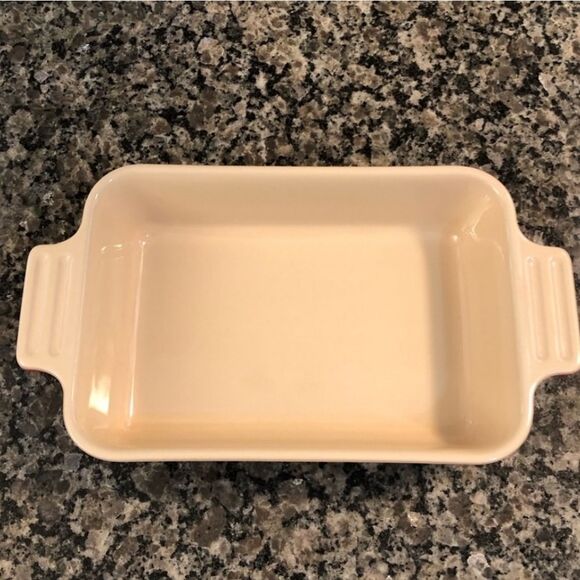 Le Creuset 18cm Rectangular Baking Dish- Carmin - Picture 5 of 7